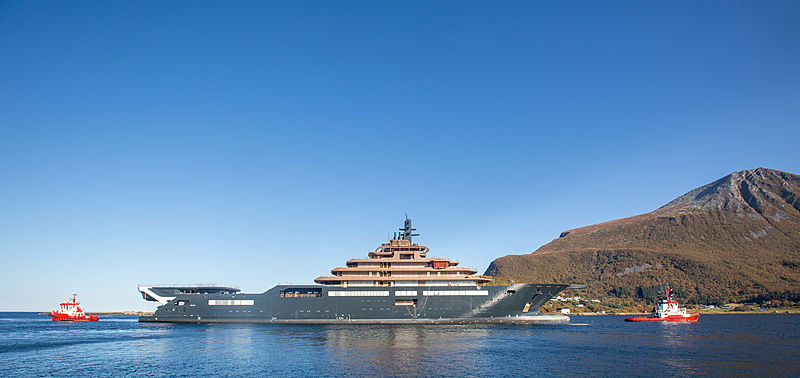 megayacht rev